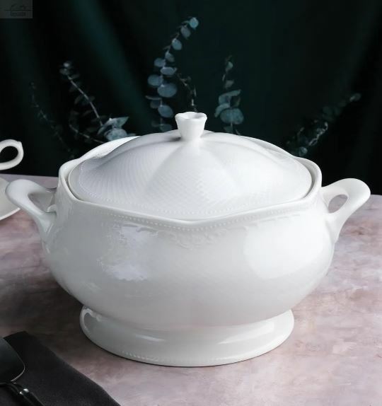 Супница 2,2 л Aristocrat Noble фарфор белый Супница 2,2 л Aristocrat Noble фарфор белый